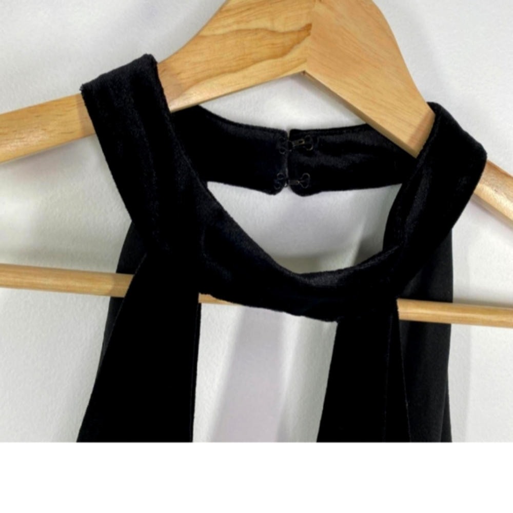 Sunset + Spring Black Velour High Neck Sleeveless Jumpsuit Women's Size … - Picture 2 of 6